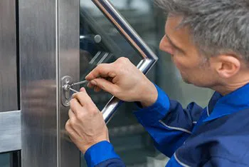 Tampa Central Locksmith Tampa, FL 813-261-6587 - rekeying-locks
